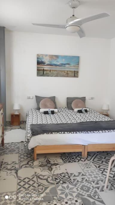Precioso Con A/a En Ruzafa Con Terracita Privada Y Acceso A Un Jardin, 2-3 Personas * Walencja