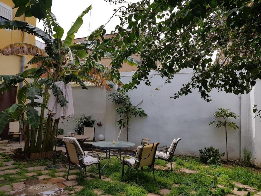 Apartament Precioso Con A/a En Ruzafa Con Terracita Privada Y Acceso A Un Jardin, 2-3 Personas