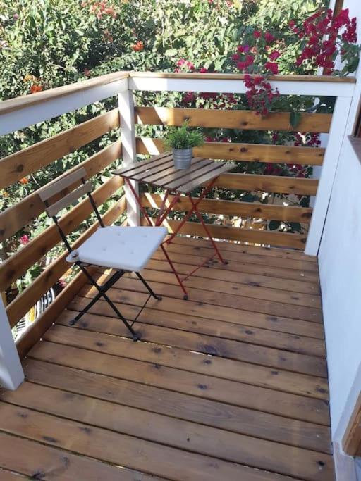 Precioso Con A/a En Ruzafa Con Terracita Privada Y Acceso A Un Jardin, 2-3 Personas Walencja
