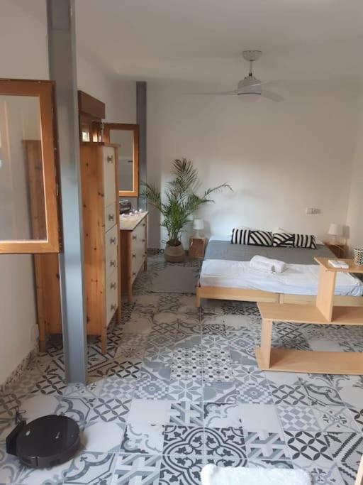 Apartament Ruzafa Terrace Oasis: Cozy A/c With Garden Access