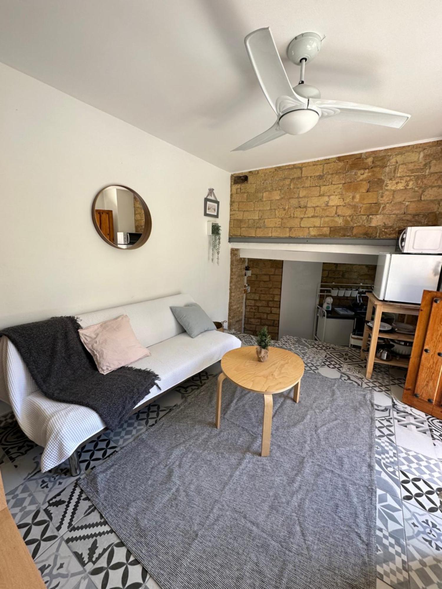 Apartament Ruzafa Terrace Oasis: Cozy A/c With Garden Access València
