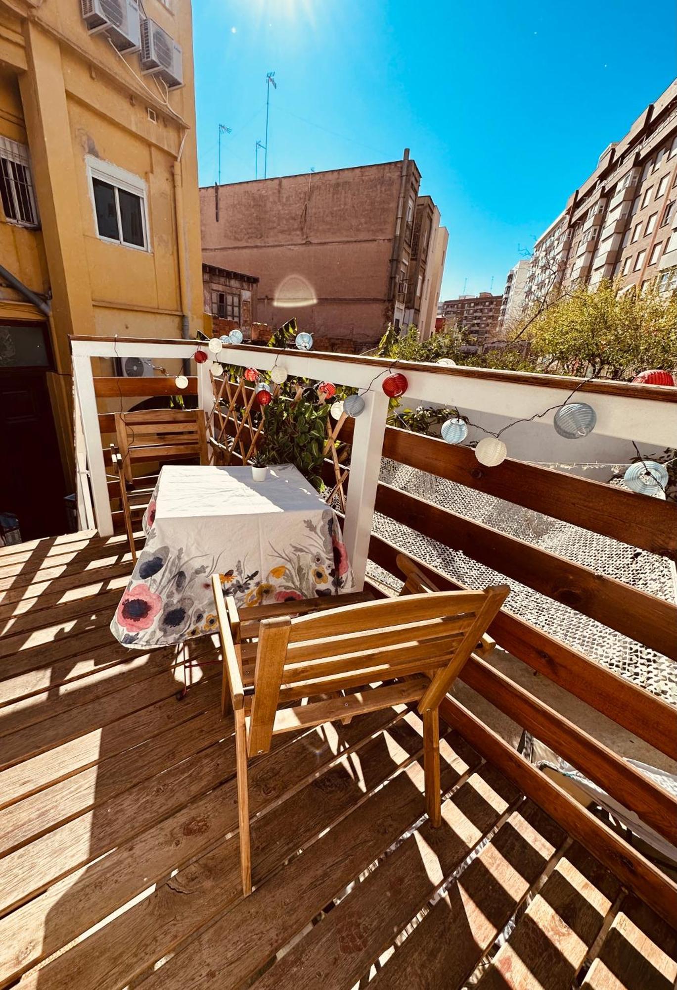 Ruzafa Terrace Oasis: Cozy A/c With Garden Access València